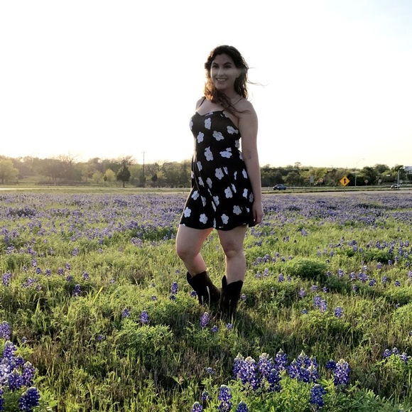 Meet your Posher, Robin - Picture 2 of 2